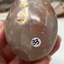 将图像加载到图库查看器中,Flower Agate Palm Stone #33