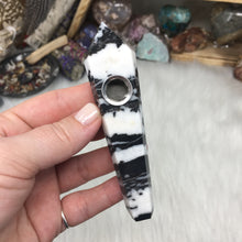 Bild in Galerie-Viewer laden, Zebra Jasper Pipe #02