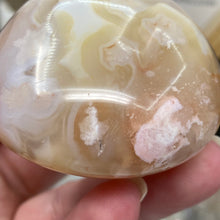 将图像加载到图库查看器中,Flower Agate Palm Stone #36