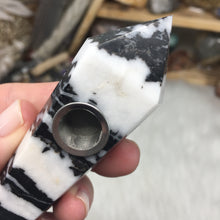 Bild in Galerie-Viewer laden, Zebra Jasper Pipe #02