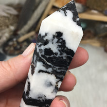 Bild in Galerie-Viewer laden, Zebra Jasper Pipe #02
