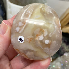 将图像加载到图库查看器中,Flower Agate Palm Stone #36