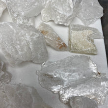 Chargez l'image dans la visionneuse de la galerie, Selenite Rough Set #36