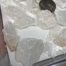 Chargez l'image dans la visionneuse de la galerie, Selenite Rough Set #37