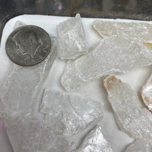 Chargez l'image dans la visionneuse de la galerie, Selenite Rough Set #39