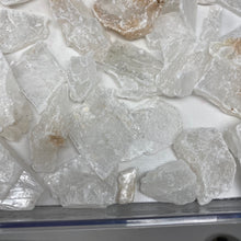 Chargez l'image dans la visionneuse de la galerie, Selenite Rough Set #39