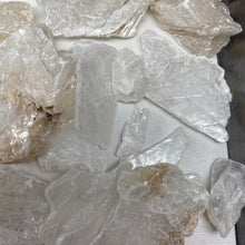 Chargez l'image dans la visionneuse de la galerie, Selenite Rough Set #39