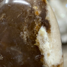 Bild in Galerie-Viewer laden, Brown Opal Heart #11