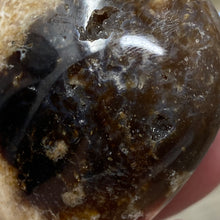 Bild in Galerie-Viewer laden, Brown Opal Heart #14