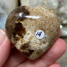 Bild in Galerie-Viewer laden, Brown Opal Heart #14