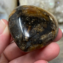 Bild in Galerie-Viewer laden, Brown Opal Heart #17