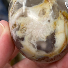 将图像加载到图库查看器中,Flower Agate Palm Stone #47