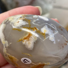 将图像加载到图库查看器中,Flower Agate Palm Stone #47
