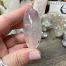 Load image into Gallery viewer, Girasol Quartz Palm Stone #06