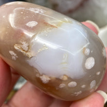 将图像加载到图库查看器中,Flower Agate Palm Stone #46