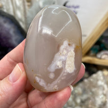 将图像加载到图库查看器中,Flower Agate Palm Stone #49