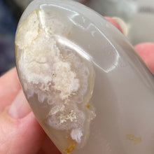 将图像加载到图库查看器中,Flower Agate Palm Stone #49