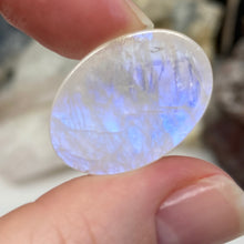 Load image into Gallery viewer, Rainbow Moonstone Cabochon #09 AAA Grade