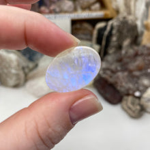 Load image into Gallery viewer, Rainbow Moonstone Cabochon #09 AAA Grade