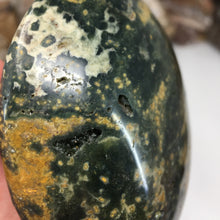 Bild in Galerie-Viewer laden, Ocean Jasper Freeform