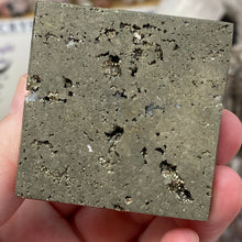 Bild in Galerie-Viewer laden, Pyrite Pyramid #06