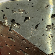 Bild in Galerie-Viewer laden, Pyrite Pyramid #11