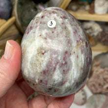 Bild in Galerie-Viewer laden, Rubellite Large Egg #03