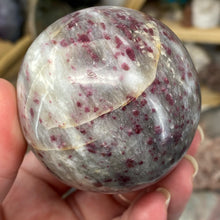 Bild in Galerie-Viewer laden, Rubellite Large Egg #03