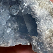 Bild in Galerie-Viewer laden, Celestite Rough Cluster #81