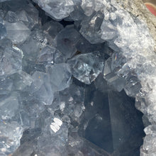 Bild in Galerie-Viewer laden, Celestite Rough Cluster #81