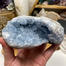 Bild in Galerie-Viewer laden, Celestite Rough Cluster #81
