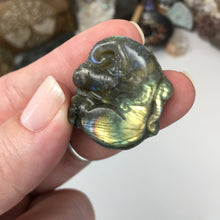 Bild in Galerie-Viewer laden, Labradorite Elephant Small #05