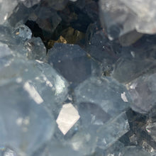 Bild in Galerie-Viewer laden, Celestite Rough Cluster #84