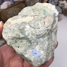 Bild in Galerie-Viewer laden, Blue Lace Agate Geode #02