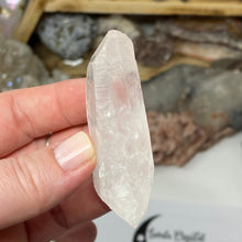 Load image into Gallery viewer, Quartz Laser Point #19