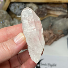 Load image into Gallery viewer, Quartz Laser Point #19