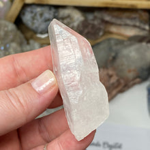 Load image into Gallery viewer, Quartz Laser Point #19