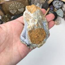 Cargar imagen en el visor de la galería, Blue Lace Agate Geode #08