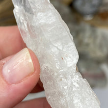Load image into Gallery viewer, Quartz Laser Point #23
