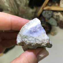 Bild in Galerie-Viewer laden, Blue Lace Agate Geode #13