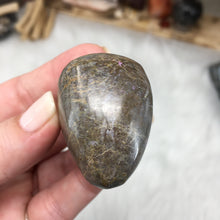 Load image into Gallery viewer, Atlantisite Freeform #04