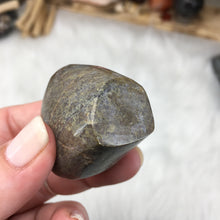 Load image into Gallery viewer, Atlantisite Freeform #04