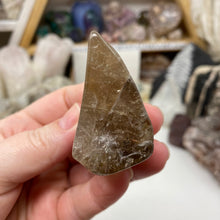 Bild in Galerie-Viewer laden, Amphibole Included Quartz XXX-Large Rough Tumble #01