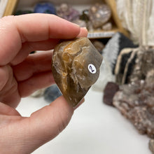 Bild in Galerie-Viewer laden, Amphibole Included Quartz XXX-Large Rough Tumble #02