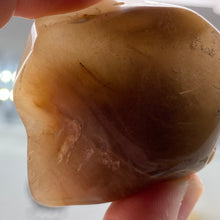 Bild in Galerie-Viewer laden, Amphibole Included Quartz XXX-Large Rough Tumble #02