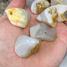 Load image into Gallery viewer, Banded Agate Medium/Large Tumbles