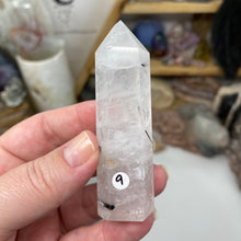 将图像加载到图库查看器中,Black Rutilated Quartz Point #09