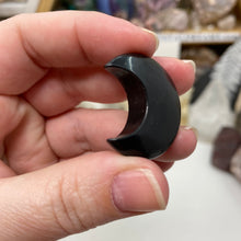 将图像加载到图库查看器中,Shungite 1.25" Moons