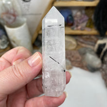 将图像加载到图库查看器中,Black Rutilated Quartz Point #09