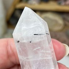 将图像加载到图库查看器中,Black Rutilated Quartz Point #09